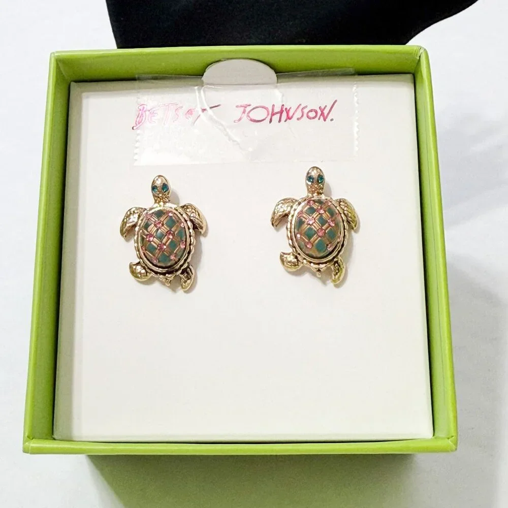 Betsey Johnson NWB Sea Excursion Turtle Stud Earrings